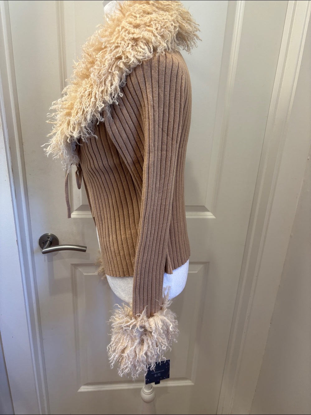 NWT Haute Hippie Cream faux fur Trim latte Brown Ribbed penny lane Sweater- M - Picture 2 of 8